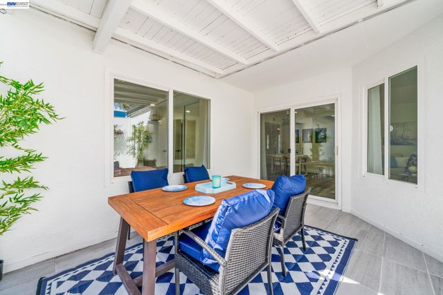 4019 Rennellwood Way, Pleasanton, CA 94566