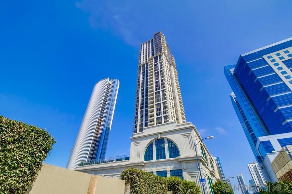 700 W E St 1602, San Diego, CA 92101 — photo 2