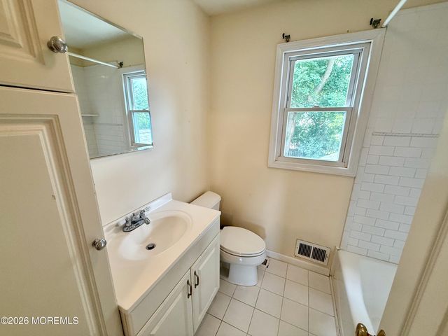 34 Highland Avenue, Rumson, NJ 07760