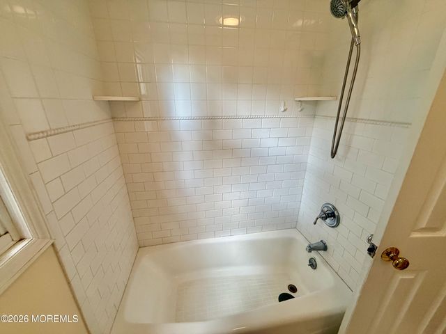 34 Highland Avenue, Rumson, NJ 07760