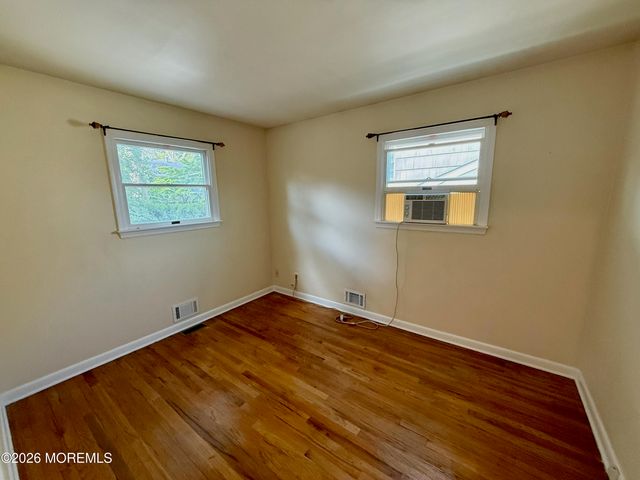 34 Highland Avenue, Rumson, NJ 07760