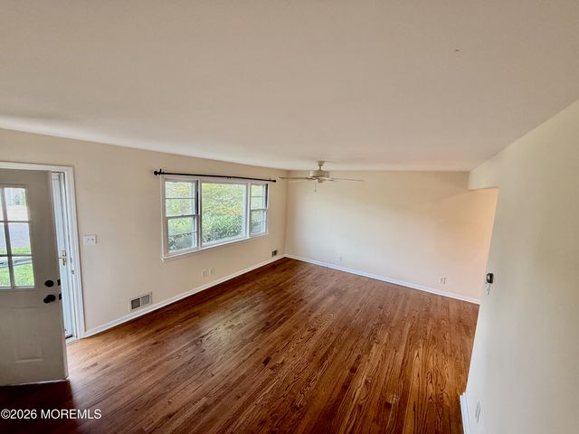 34 Highland Avenue, Rumson, NJ 07760