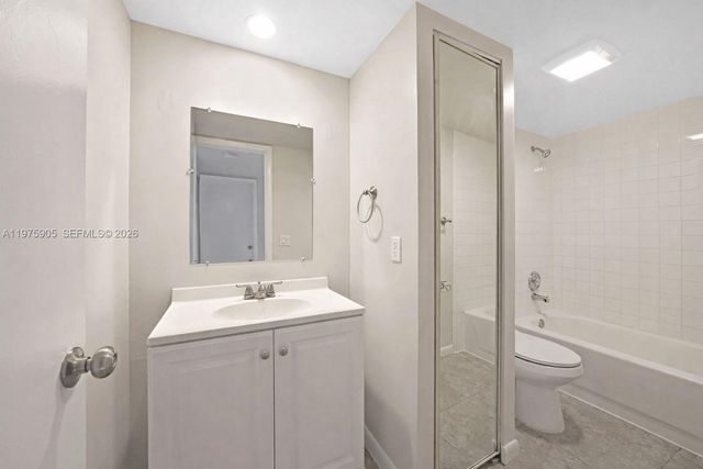 2206 22nd Way, West Palm Beach, FL 33407