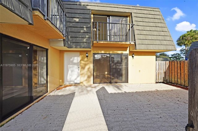 2206 22nd Way, West Palm Beach, FL 33407