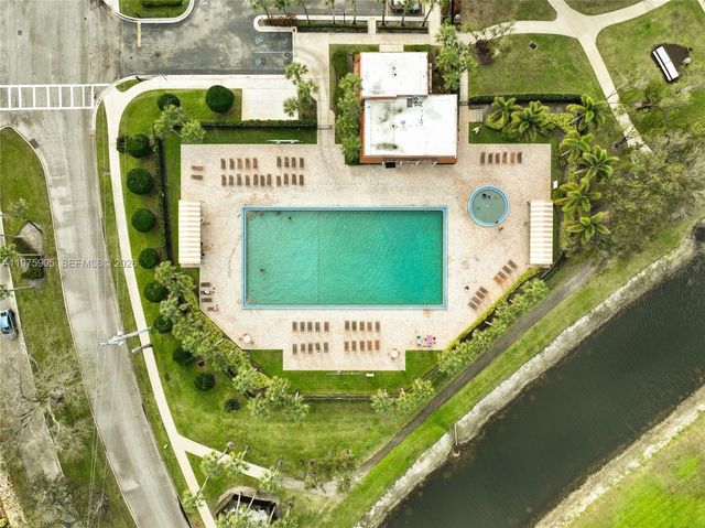 2206 22nd Way, West Palm Beach, FL 33407