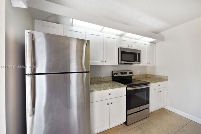 2206 22nd Way, West Palm Beach, FL 33407