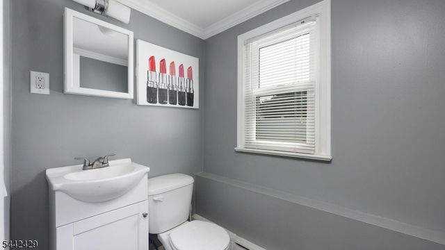 2101 Orchard Ter, Linden City, NJ 07036