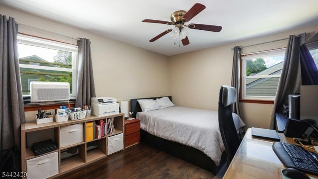 2101 Orchard Ter, Linden City, NJ 07036