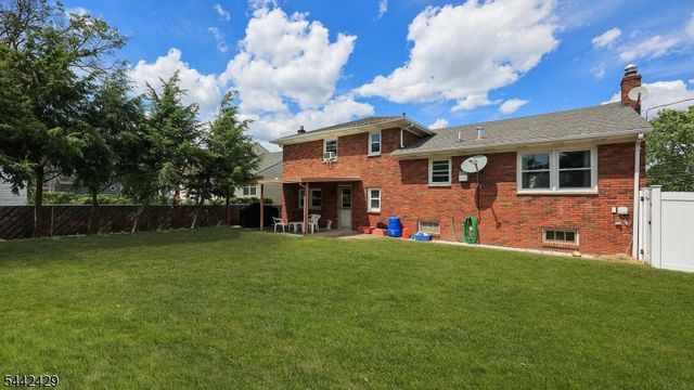 2101 Orchard Ter, Linden City, NJ 07036