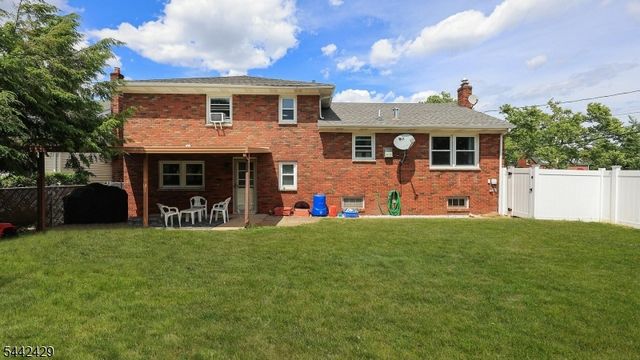 2101 Orchard Ter, Linden City, NJ 07036