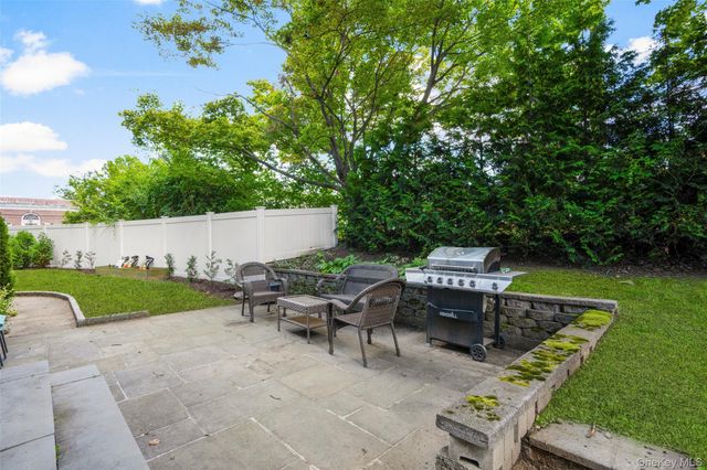 315 Maple Avenue, Mamaroneck, NY 10543