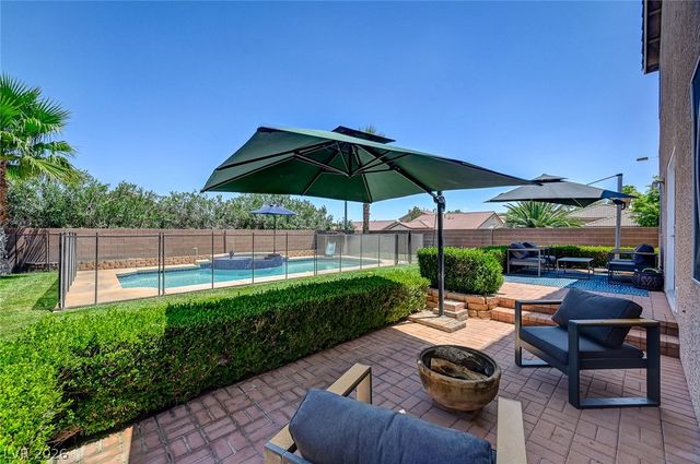 3720 Russell Peterson Court, Las Vegas, NV 89129