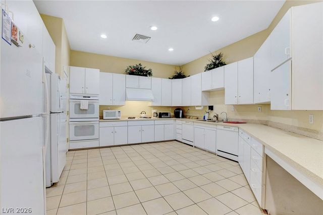 3720 Russell Peterson Court, Las Vegas, NV 89129