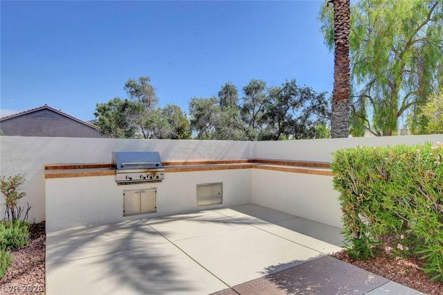 3720 Russell Peterson Court, Las Vegas, NV 89129