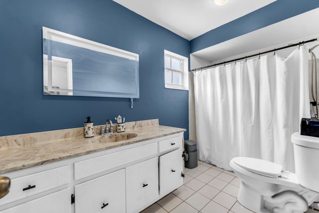 8880 NW 7TH Street, Pembroke Pines, FL 33024