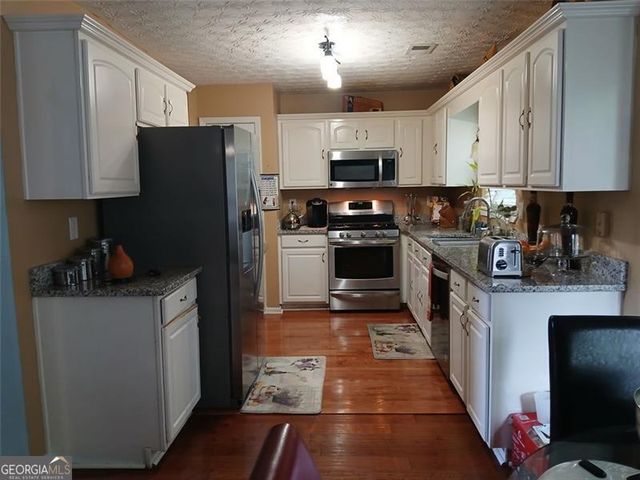 3488 ALLIE Drive, Snellville, GA 30039