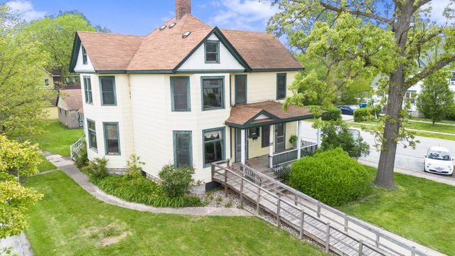 1322 Main Street, Crete, IL 60417