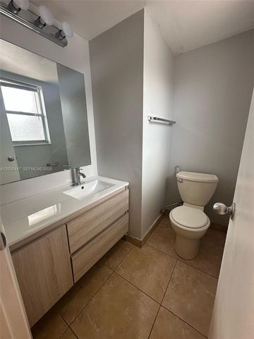 4159 SW 66th Lane 120, Davie, FL 33314