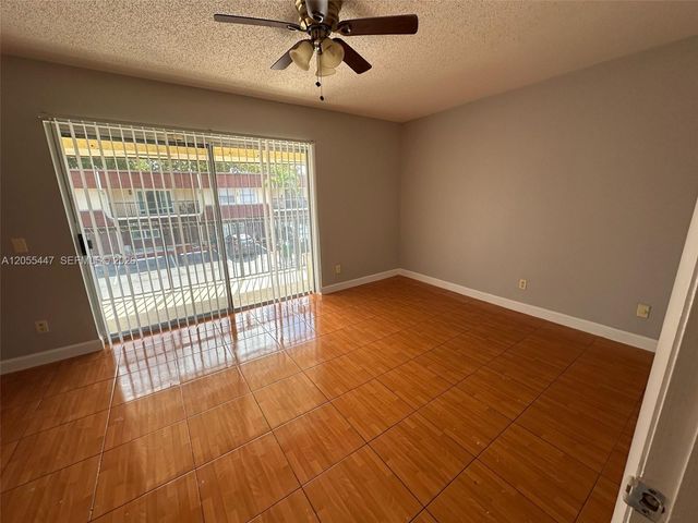 4159 SW 66th Lane 120, Davie, FL 33314
