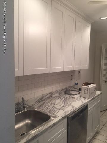171 Amberly Drive H, Manalapan, NJ 07726