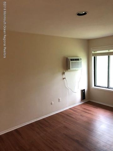 171 Amberly Drive H, Manalapan, NJ 07726