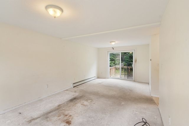 46 Woodlawn Ave, Winchendon, MA 01475