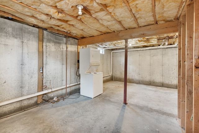 46 Woodlawn Ave, Winchendon, MA 01475