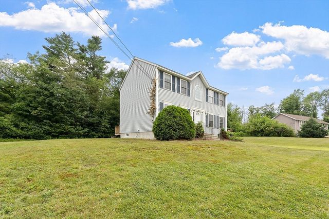 46 Woodlawn Ave, Winchendon, MA 01475