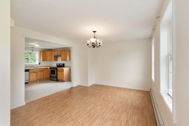 46 Woodlawn Ave, Winchendon, MA 01475