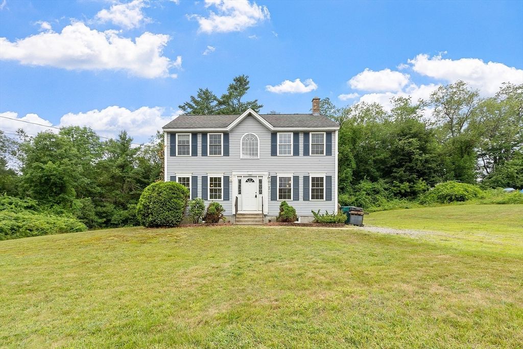 46 Woodlawn Ave, Winchendon, MA 01475