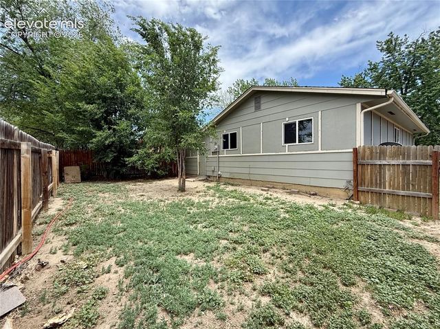 1854 Saratoga Drive, Colorado Springs, CO 80910