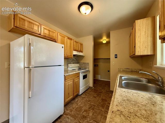 1854 Saratoga Drive, Colorado Springs, CO 80910