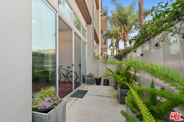 13320 Beach Avenue 103, Marina Del Rey, CA 90292