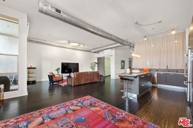 13320 Beach Avenue 103, Marina Del Rey, CA 90292