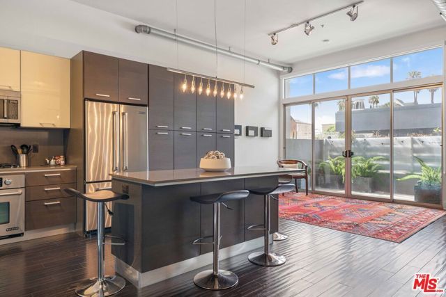 13320 Beach Avenue 103, Marina Del Rey, CA 90292