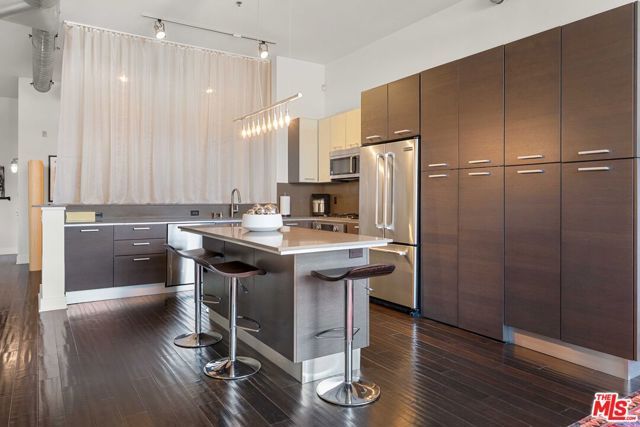 13320 Beach Avenue 103, Marina Del Rey, CA 90292