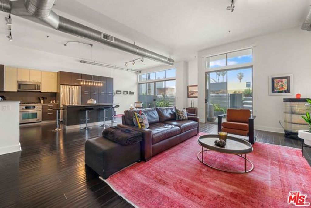 13320 Beach Avenue 103, Marina Del Rey, CA 90292