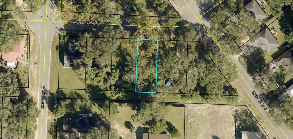 625 W Walnut Avenue, Crestview, FL 32536