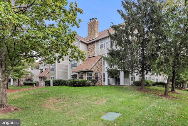 5628 WILLOUGHBY NEWTON DR #15, Centreville, VA 20120