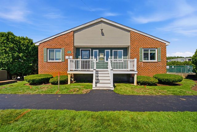 5 Knights Bridge Drive K208, Nashua, NH 03063
