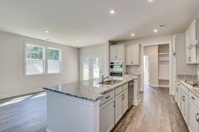 525 Hacienda Court, Sumter, SC 29150