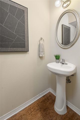 305 Holleman DR E 102, College Station, TX 77840