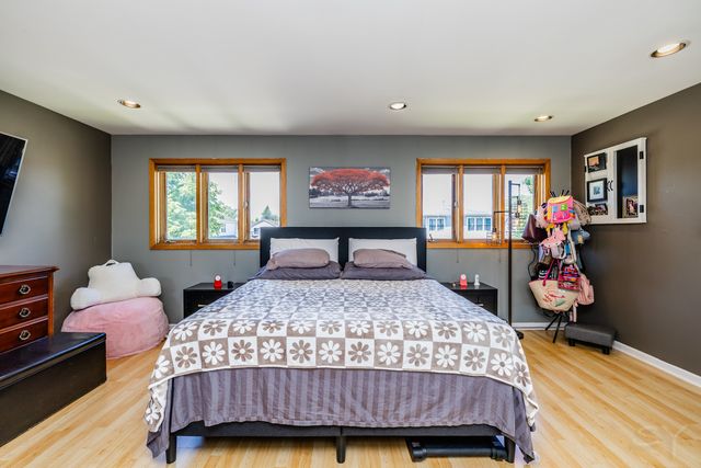 3631 N PACIFIC Avenue, Chicago, IL 60634