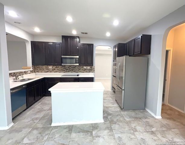 8106 Royal Fld, San Antonio, TX 78255