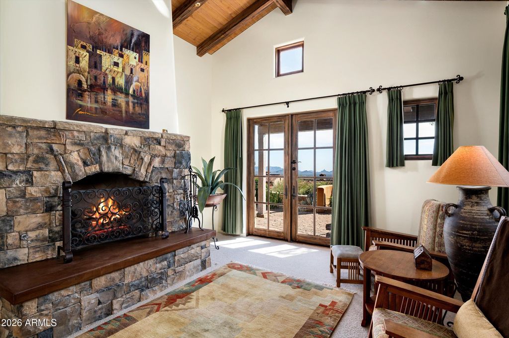 Image 20 of property listing at 42144 N SAGUARO FOREST Drive, Scottsdale, AZ 85262