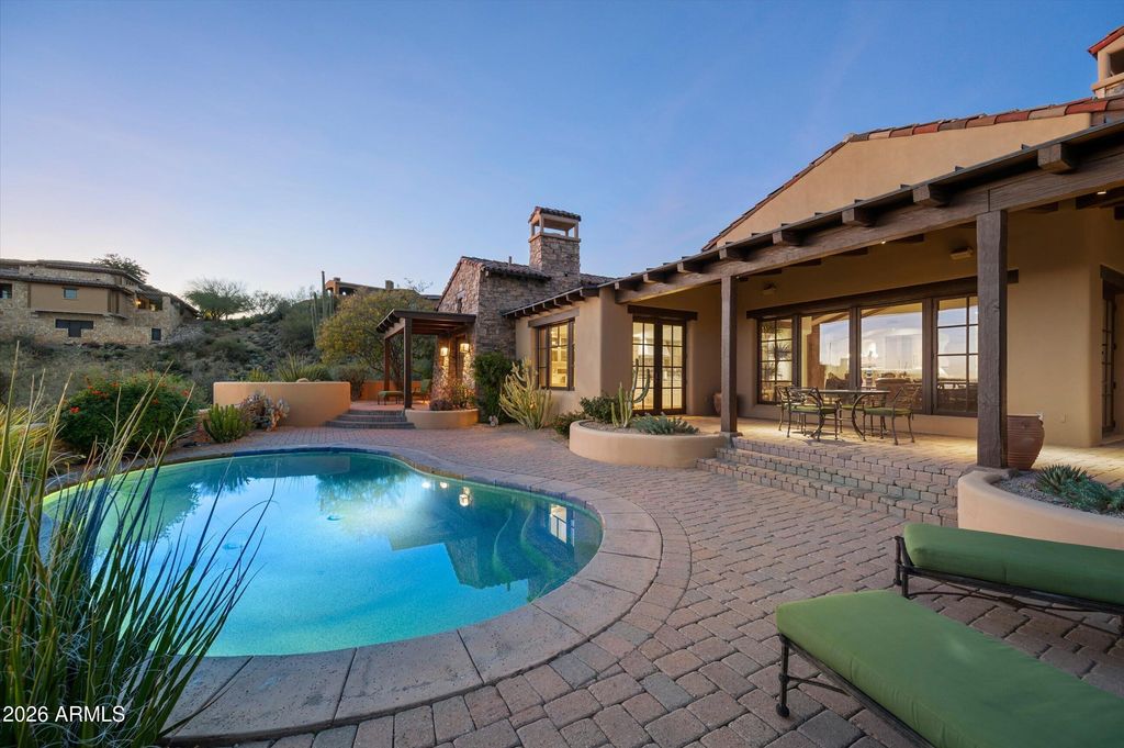 Image 32 of property listing at 42144 N SAGUARO FOREST Drive, Scottsdale, AZ 85262