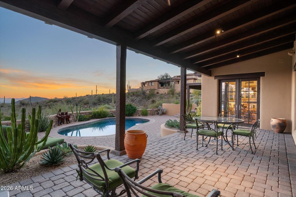 Image 36 of property listing at 42144 N SAGUARO FOREST Drive, Scottsdale, AZ 85262