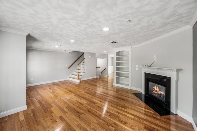 1 Olson St 17, Wilmington, MA 01887
