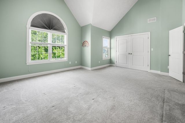 1 Olson St 17, Wilmington, MA 01887