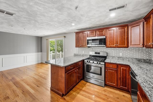 1 Olson St 17, Wilmington, MA 01887